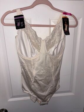 Maidenform Cream Lace-Trim Shaping Bodysuit